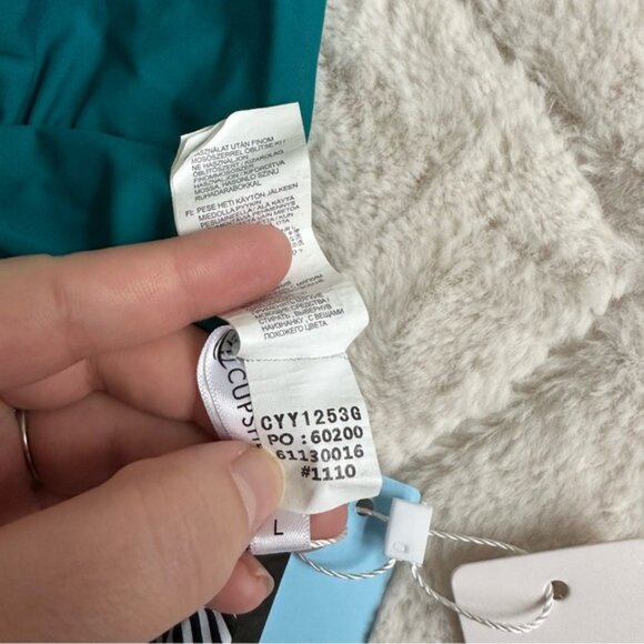 CUPSHE | Keeping You Accompanied Stripe One Piece Swimsuit | Size Large - Picture 7 of 12